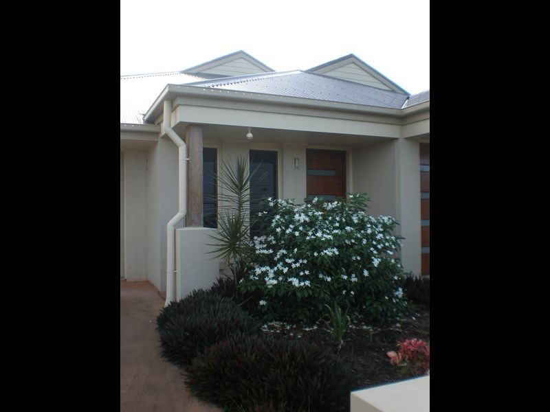 1/23 Whitehaven Drive, Blacks Beach QLD 4740