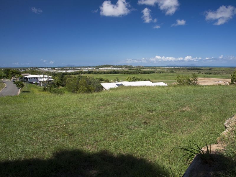 32 Shuttlewood Drive, Mackay QLD 4740