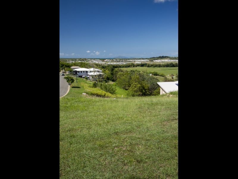 32 Shuttlewood Drive, Mackay QLD 4740