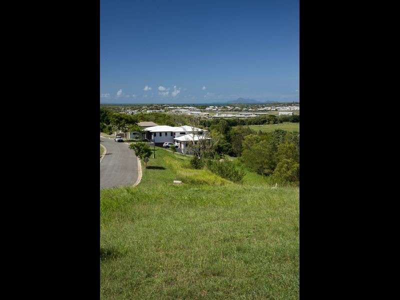 32 Shuttlewood Drive, Mackay QLD 4740