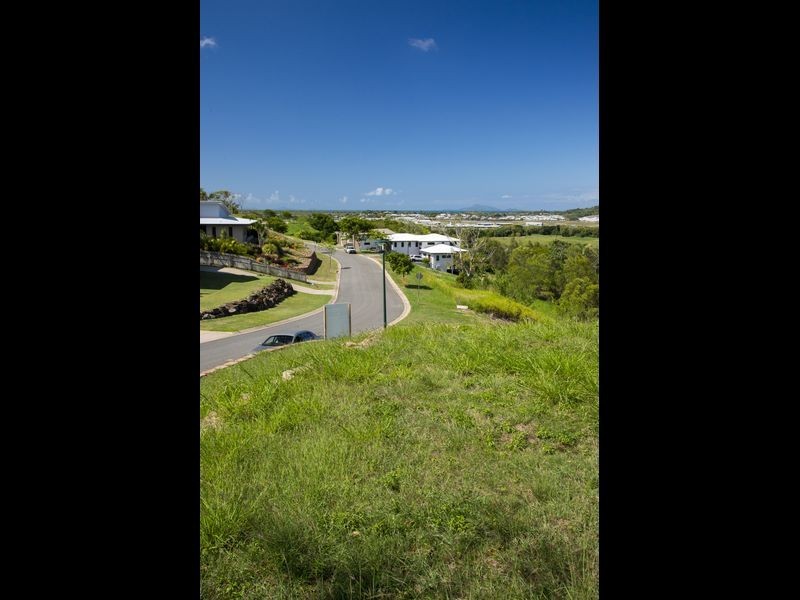 32 Shuttlewood Drive, Mackay QLD 4740