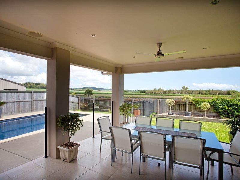 77 Gingham Street, Glenella QLD 4740