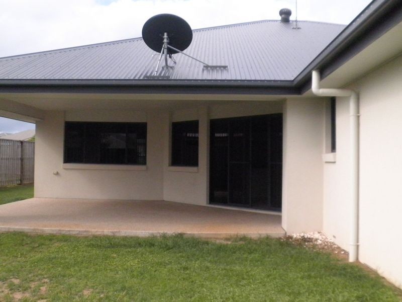 12 Ulladulla Street, Blacks Beach QLD 4740