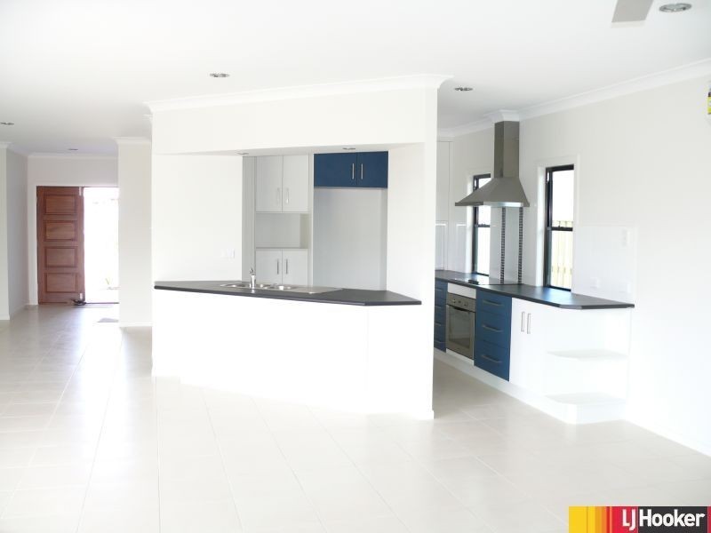 91 Village Circuit, Eimeo QLD 4740