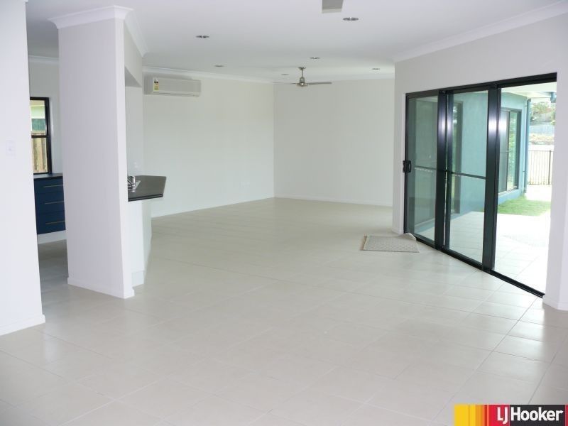 91 Village Circuit, Eimeo QLD 4740