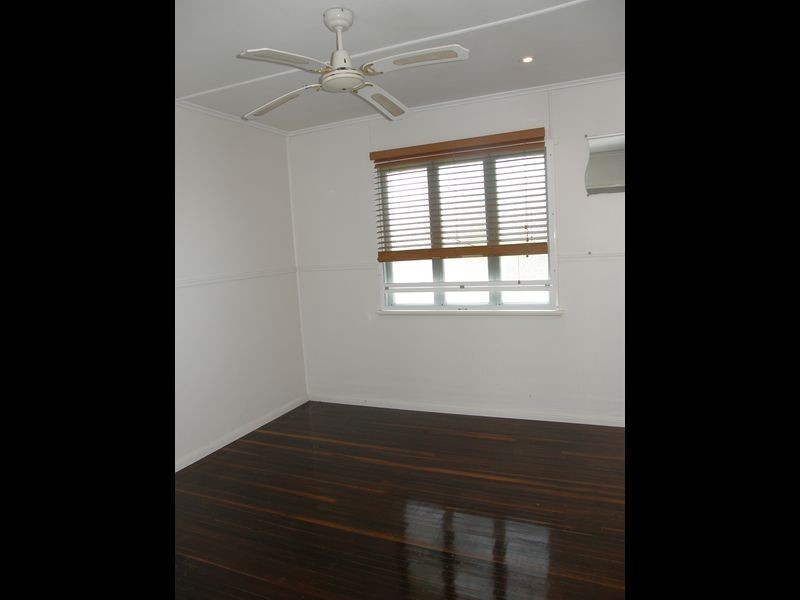 5 Roberts Avenue, North Mackay QLD 4740