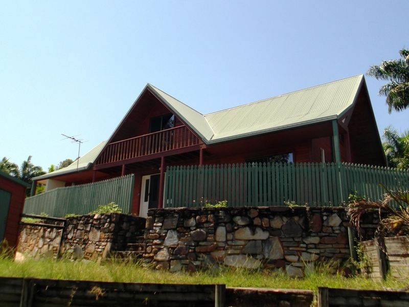 12 Hillcrest Street, Eimeo QLD 4740