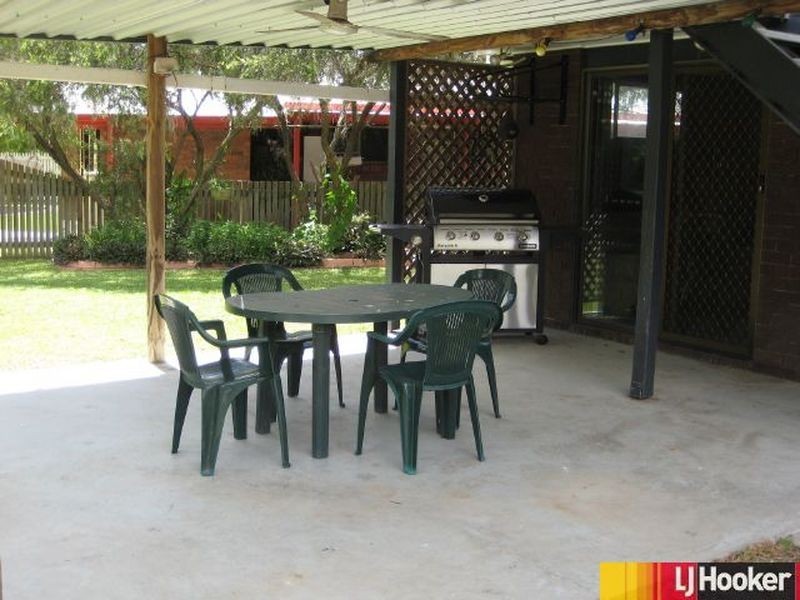 4 Viola Street, Glenella QLD 4740