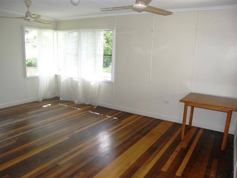 33 Burgess Street, North Mackay QLD 4740