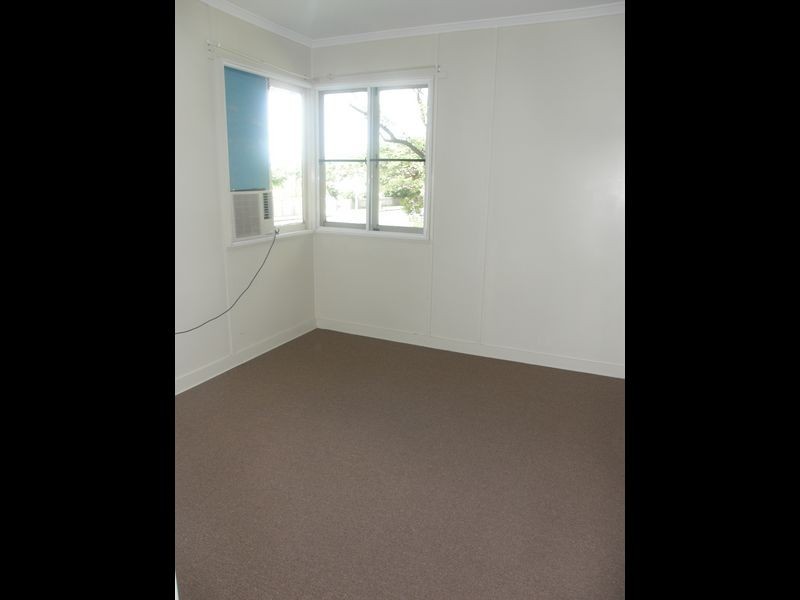33 Burgess Street, North Mackay QLD 4740