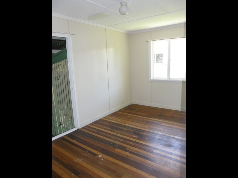 33 Burgess Street, North Mackay QLD 4740