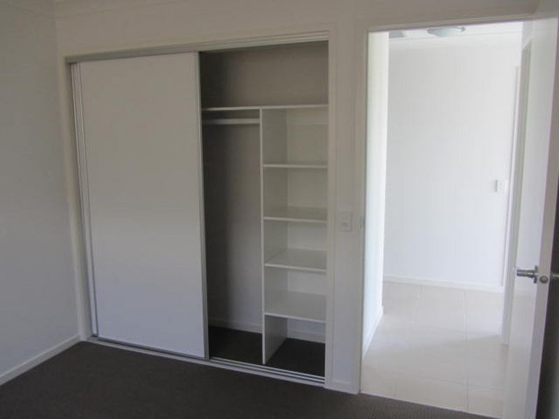 19 Elgans Parade, Rural View QLD 4740