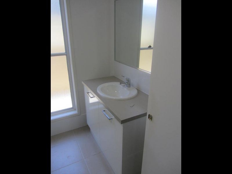 19 Elgans Parade, Rural View QLD 4740