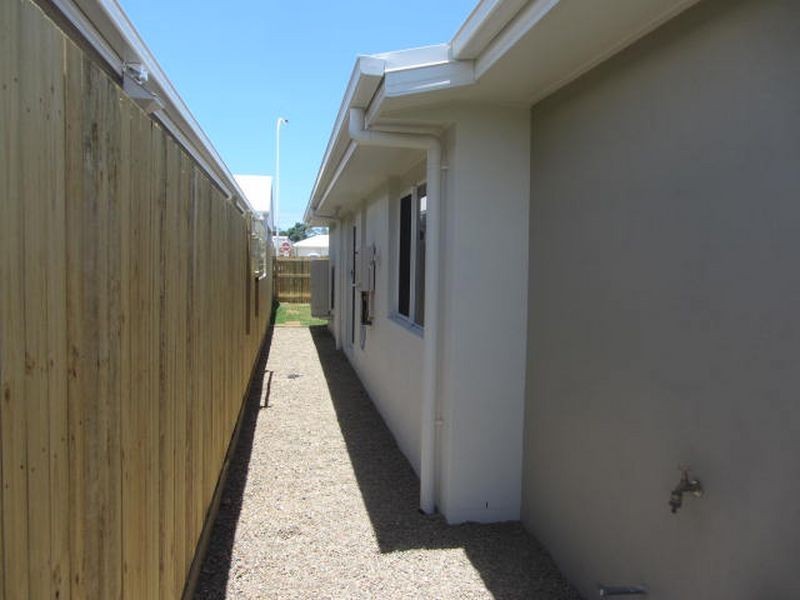 19 Elgans Parade, Rural View QLD 4740