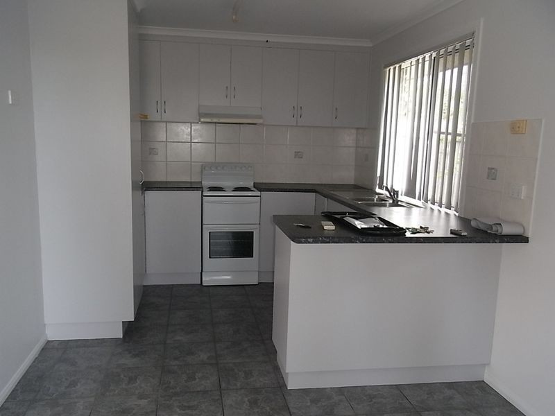 11 Kristy Crescent, Eimeo QLD 4740