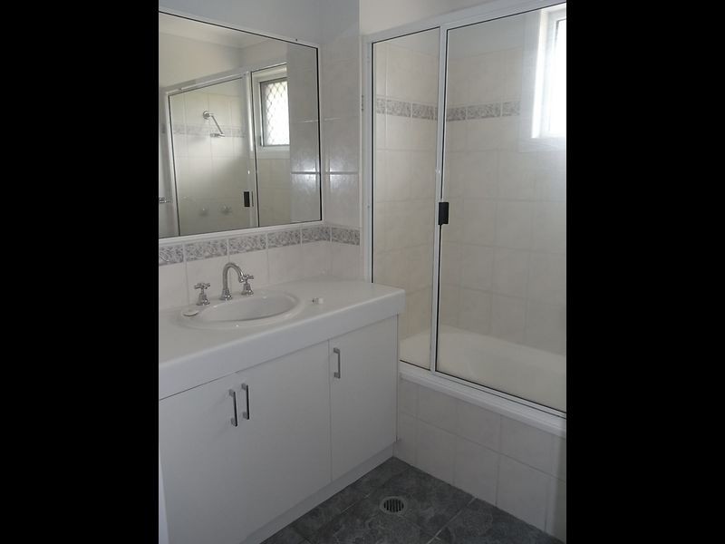 11 Kristy Crescent, Eimeo QLD 4740