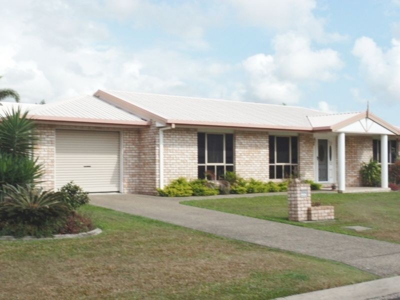 17 Broomdykes Drive, Beaconsfield QLD 4740