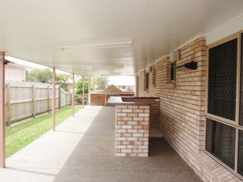 17 Broomdykes Drive, Beaconsfield QLD 4740