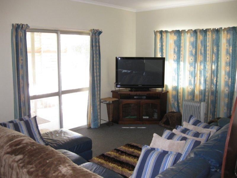 18 Jackson Avenue, Moranbah QLD 4744