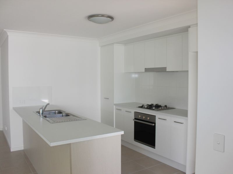 25 Elgans Parade, Rural View QLD 4740