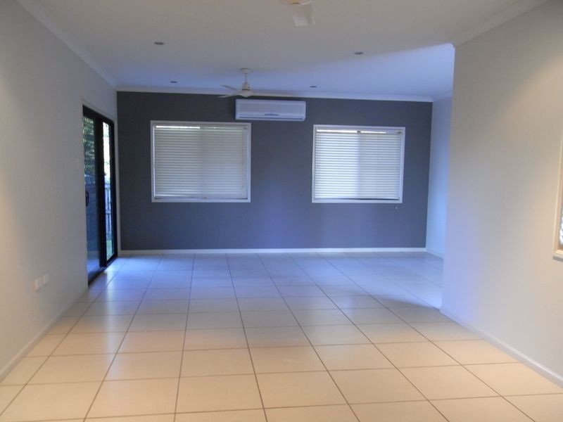 2/30 PRATT STREET, South Mackay QLD 4740