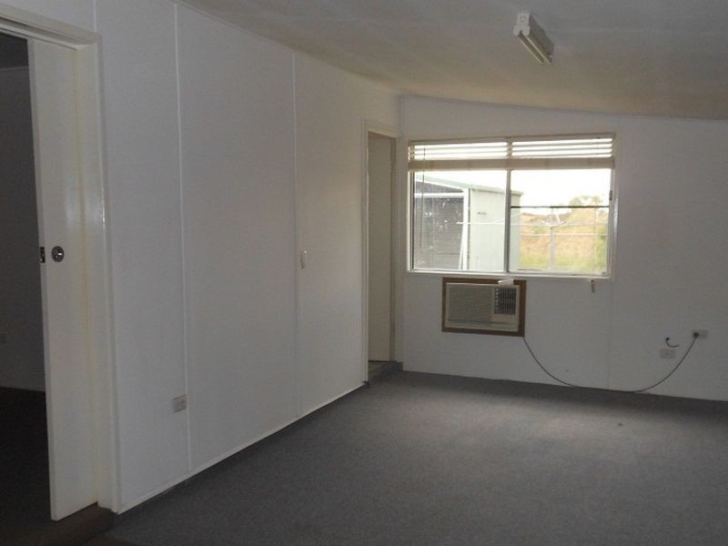 21 Archer Drive, Moranbah QLD 4744