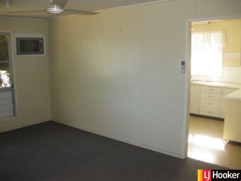 162 Mills Avenue, Moranbah QLD 4744