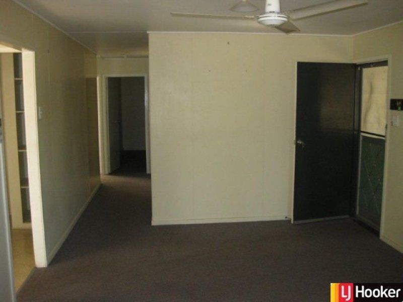 162 Mills Avenue, Moranbah QLD 4744