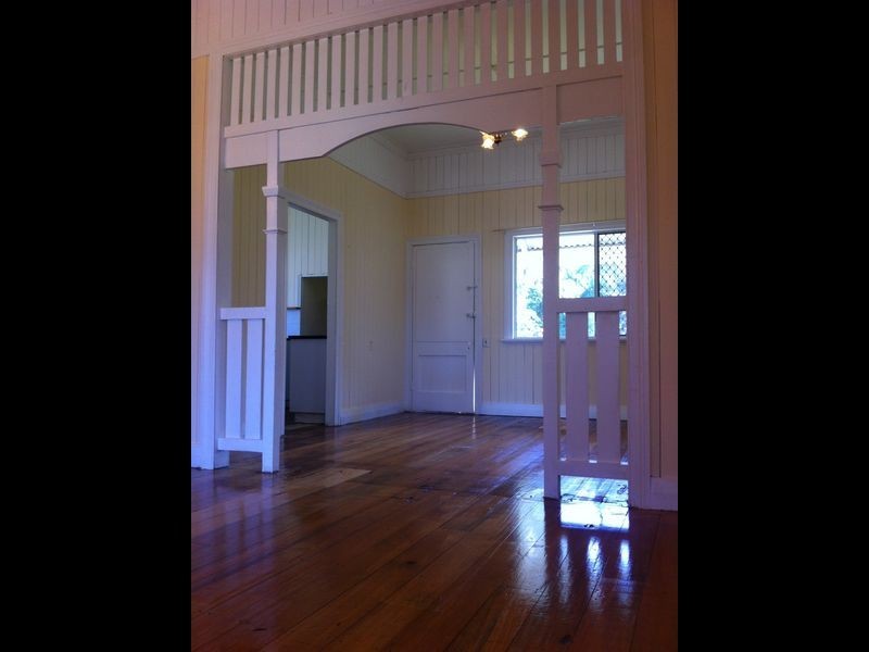 12 English Street, South Mackay QLD 4740