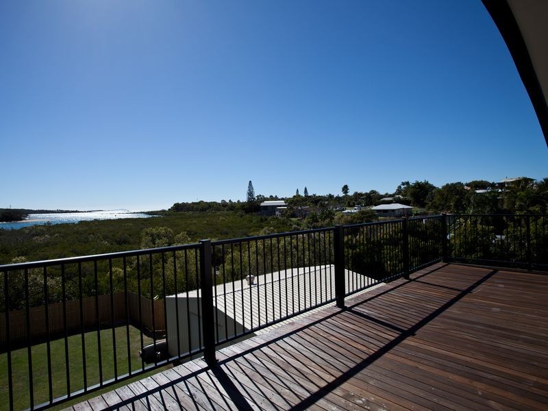 12 Morris Street, Campwin Beach QLD 4737