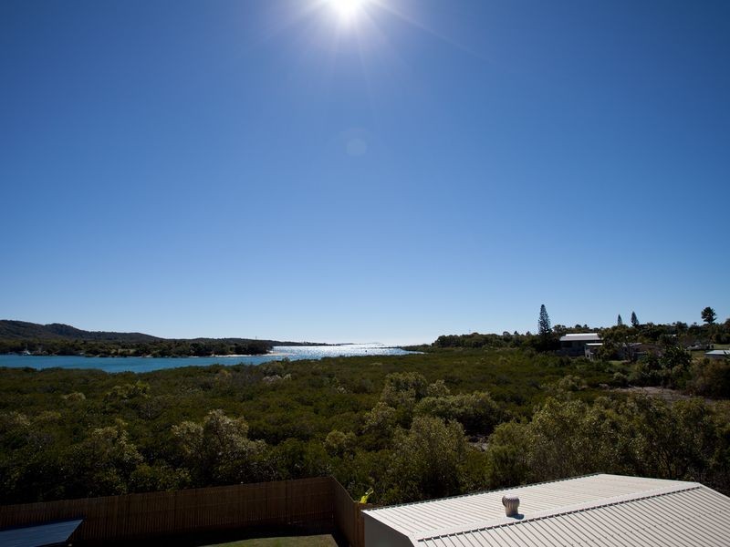 12 Morris Street, Campwin Beach QLD 4737