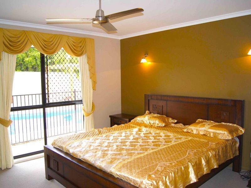 24 Cutfield Street, Glenella QLD 4740