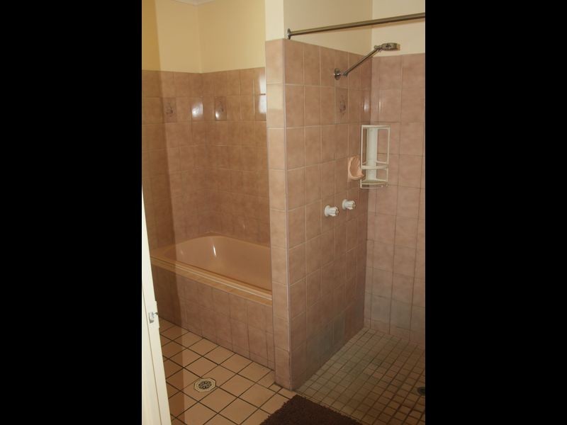 122 Kenny’s Road, Marian QLD 4753