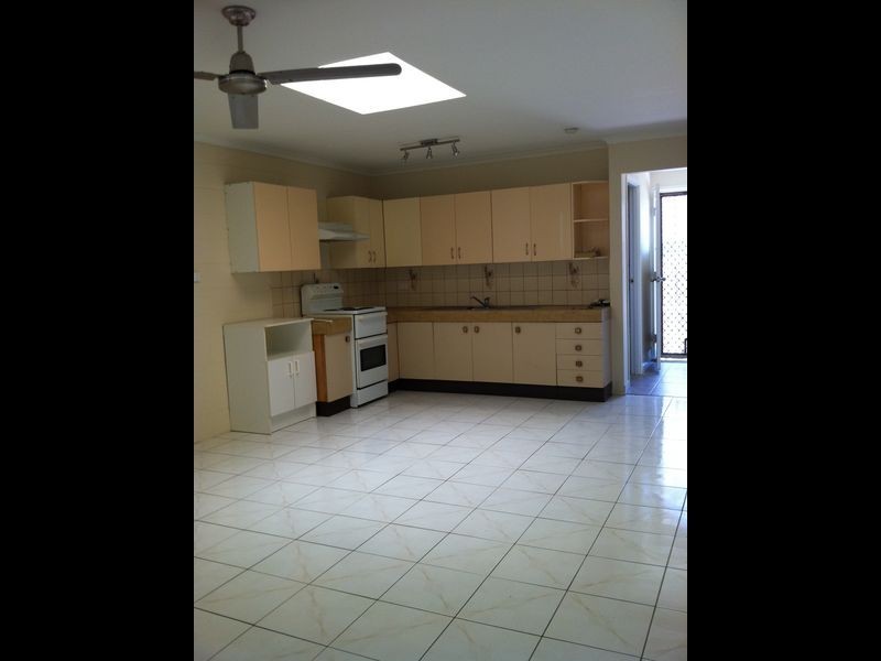 1/25 Byron Street, Mackay QLD 4740