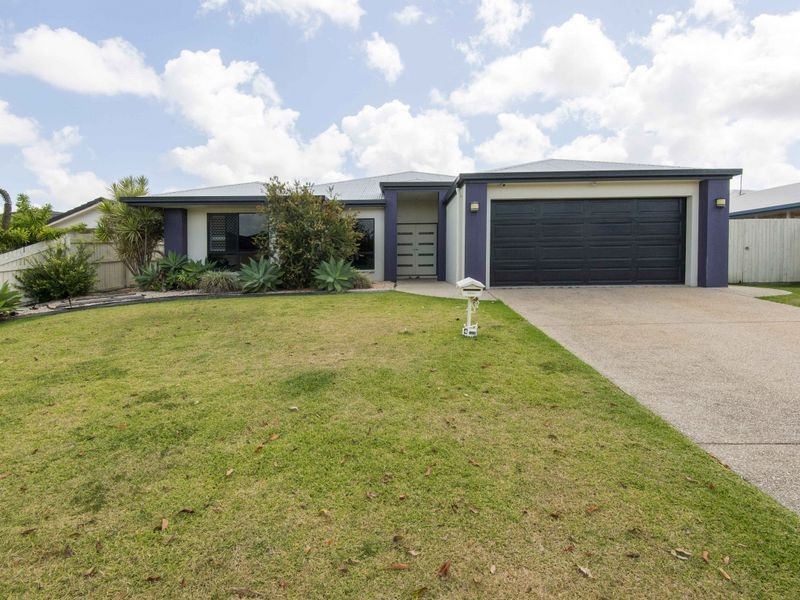 4 McLaren Court, Glenella QLD 4740