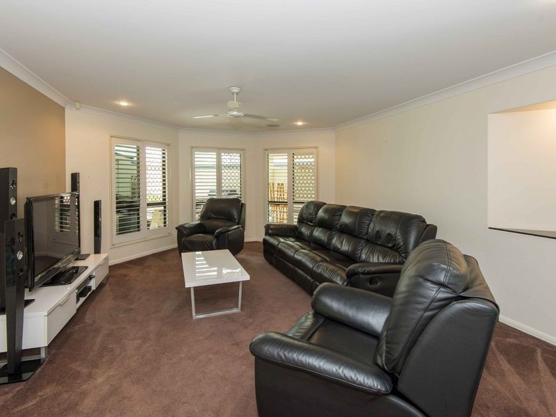 4 McLaren Court, Glenella QLD 4740