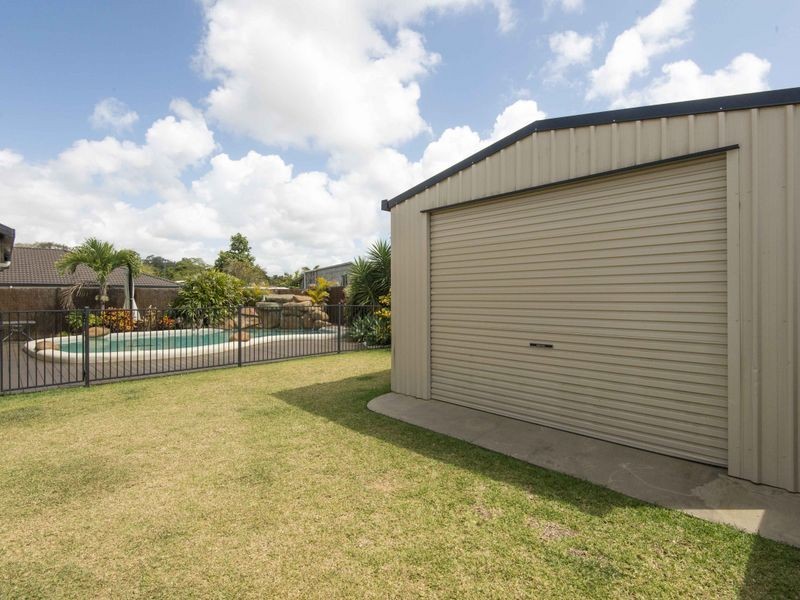 4 McLaren Court, Glenella QLD 4740