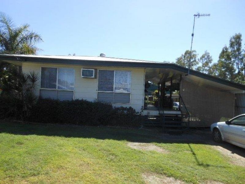 39 Forrest Drive, Moranbah QLD 4744