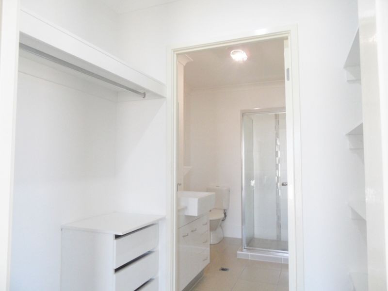 6 Somerset Drive, Andergrove QLD 4740