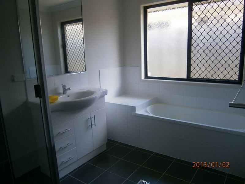 26 Raffia Street, Rural View QLD 4740