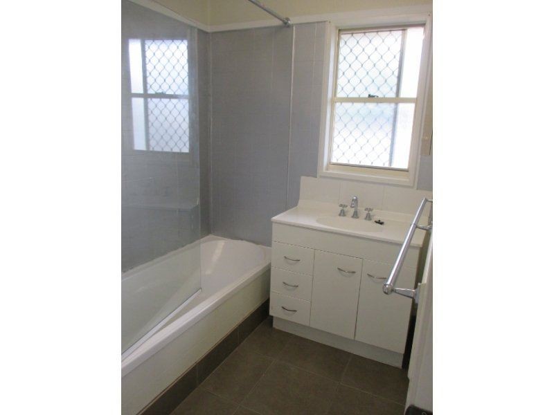 18 Forrest Drive, Moranbah QLD 4744