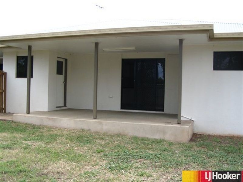 1/8 Freeman Street, Moranbah QLD 4744
