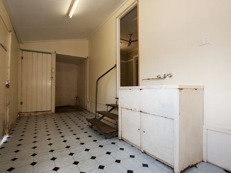 24 Maud Street, Mirani QLD 4754