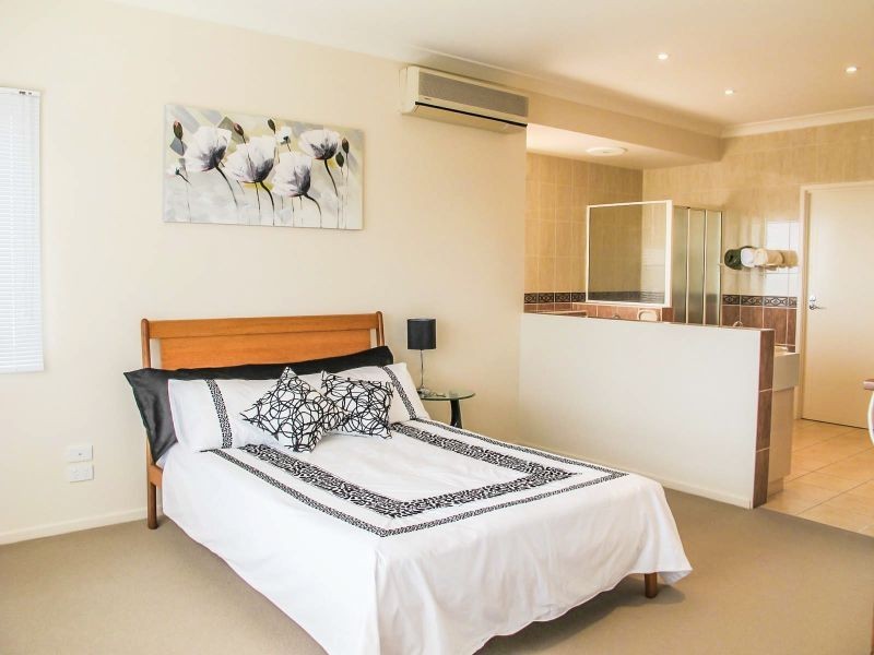 46 Pacific Esplanade, Slade Point QLD 4740