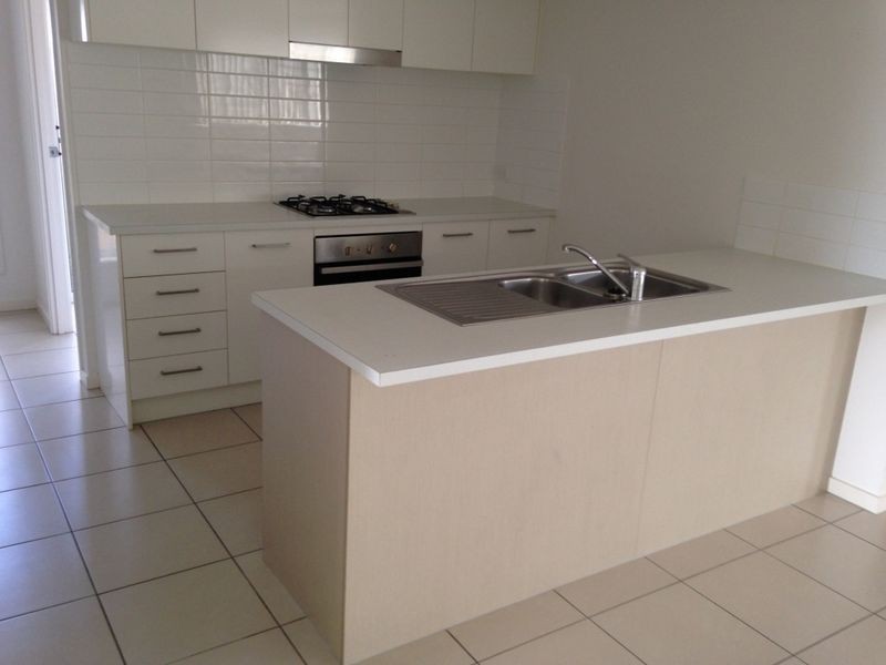 5 Majesty Street, Rural View QLD 4740