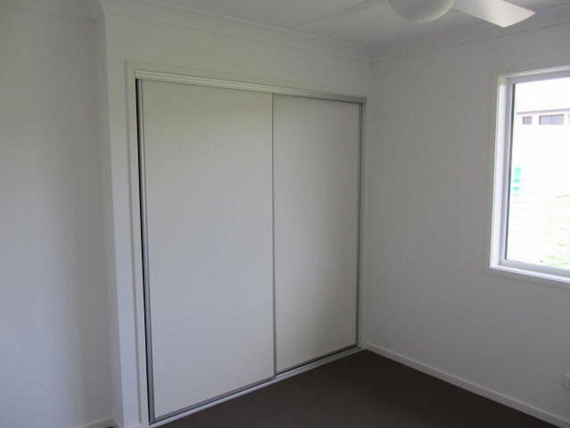 5 Majesty Street, Rural View QLD 4740