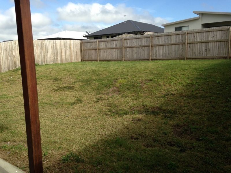 5 Majesty Street, Rural View QLD 4740