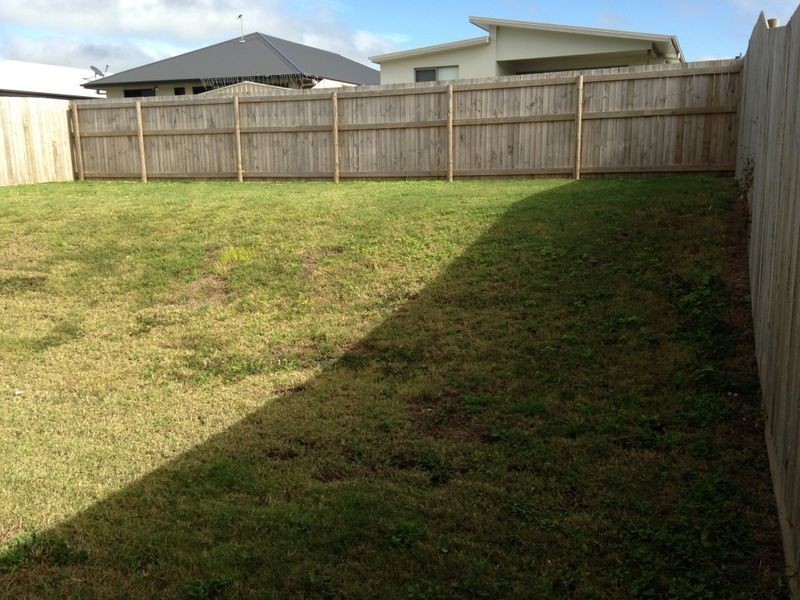5 Majesty Street, Rural View QLD 4740
