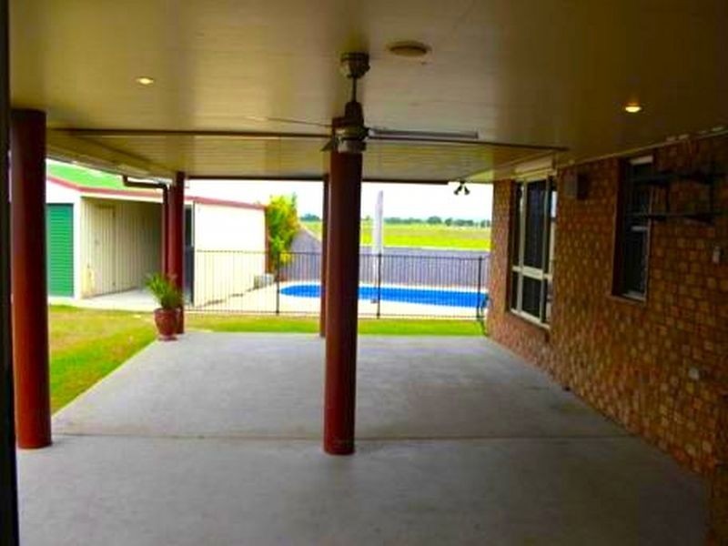 3 Foxtail Court, Glenella QLD 4740