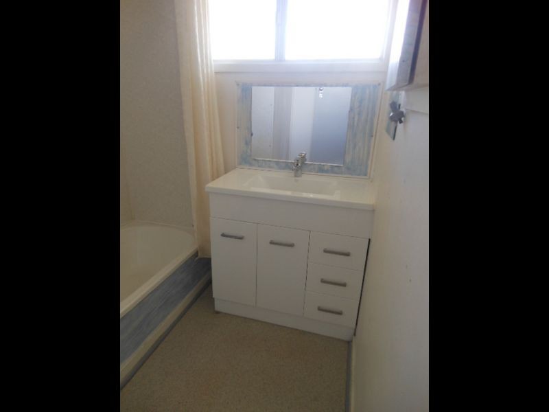 15 Fraser Street, Moranbah QLD 4744